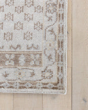 Load image into Gallery viewer, Anya Hand-Knotted Rug Swatch