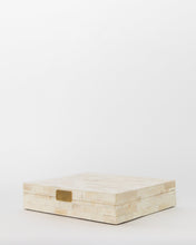 Load image into Gallery viewer, Grid Bone Box