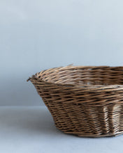 Load image into Gallery viewer, Woven Round Bread Basket