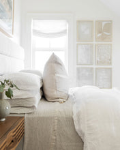 Load image into Gallery viewer, FALSE