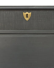 Load image into Gallery viewer, Bethany Chest
