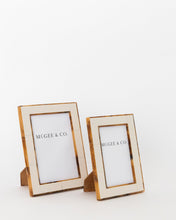 Load image into Gallery viewer, Border Resin Frame
