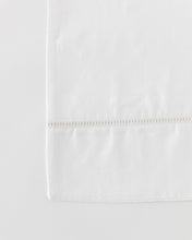 Load image into Gallery viewer, Clayborne Sateen Sheet Set

