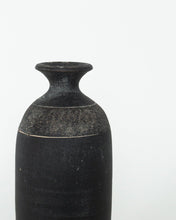 Load image into Gallery viewer, Hakan Vase
