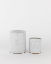 Load image into Gallery viewer, Miller Laurel Farmhouse Crock
