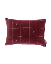 Load image into Gallery viewer, Winifred Pillow Cover

