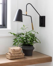 Load image into Gallery viewer, Horizon Vases (Set of 2)
