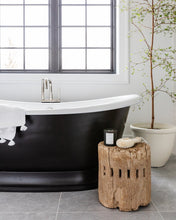 Load image into Gallery viewer, Glossy Cream Garden Pots (Set of 3)
