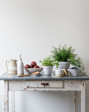 Load image into Gallery viewer, Hanover Pot
