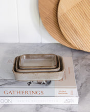 Load image into Gallery viewer, Hadi Stoneware Dishes (Set of 3)
